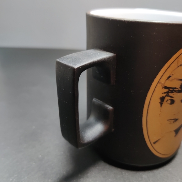 Vintage Commemorative Black Mug Princess Diana - Picture 5 of 9